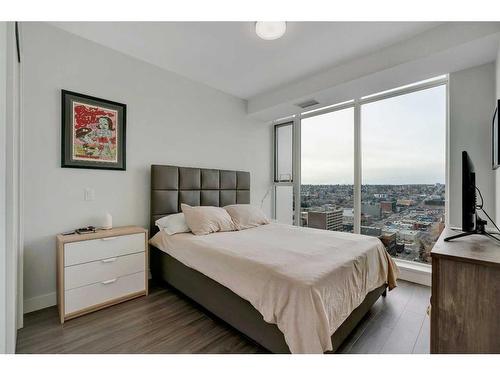 1408-930 16 Avenue Sw, Calgary, AB - Indoor Photo Showing Bedroom