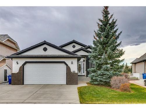 605 Woodside Court Nw, Airdrie, AB - Outdoor