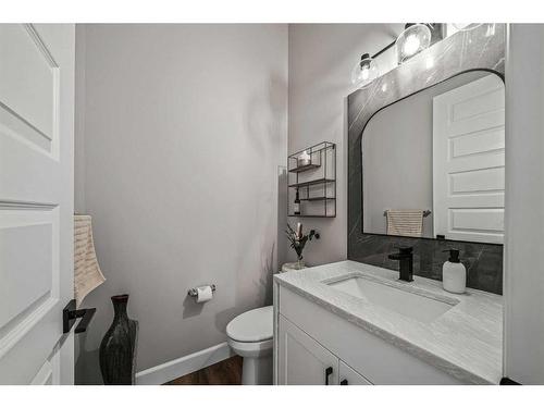 40 Carrington Close Nw, Calgary, AB - Indoor Photo Showing Bathroom