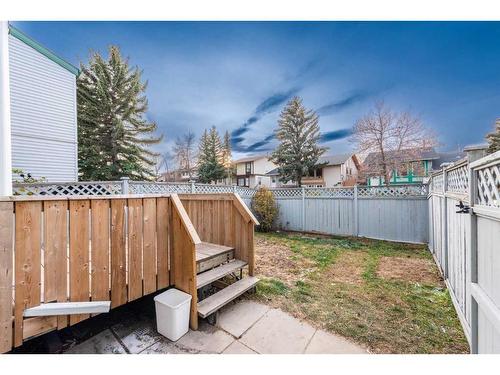 48-131 Templehill Drive Ne, Calgary, AB - Outdoor