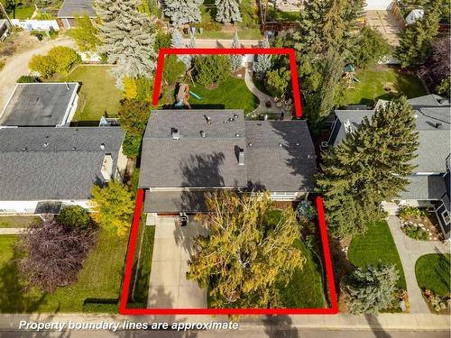 1412 70 Avenue Sw, Calgary, AB - Outdoor With View