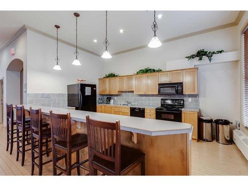 307-3650 Marda Link Sw, Calgary, AB - Indoor Photo Showing Kitchen