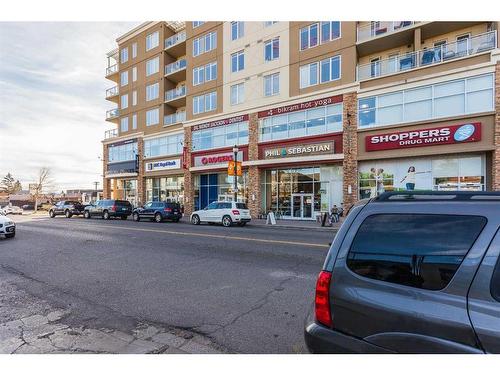 307-3650 Marda Link Sw, Calgary, AB - Outdoor