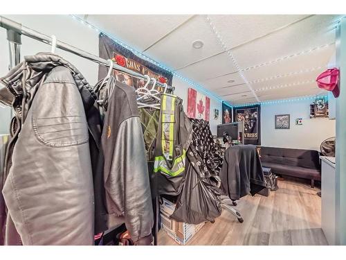 2923 Doverville Crescent Se, Calgary, AB - Indoor With Storage