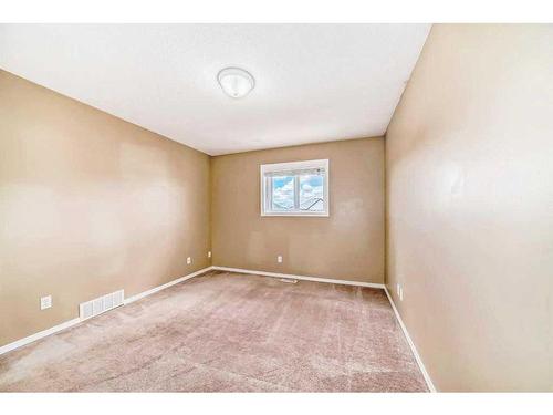 69 Saddlehorn Crescent Ne, Calgary, AB - Indoor Photo Showing Other Room