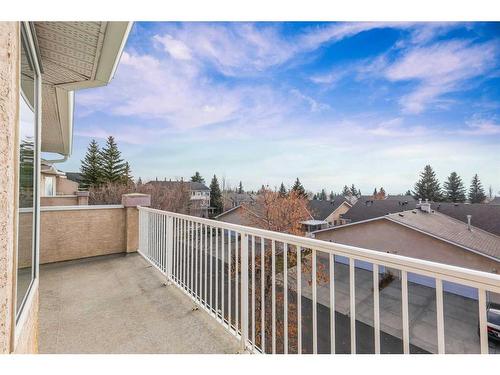 309 Sierra Morena Green Sw, Calgary, AB - Outdoor With Balcony