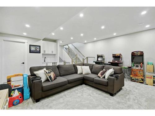 1411 41 Street Sw, Calgary, AB - Indoor