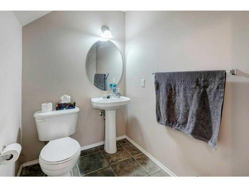 39 Tuscany Springs Gardens Nw, Calgary, AB - Indoor Photo Showing Bathroom