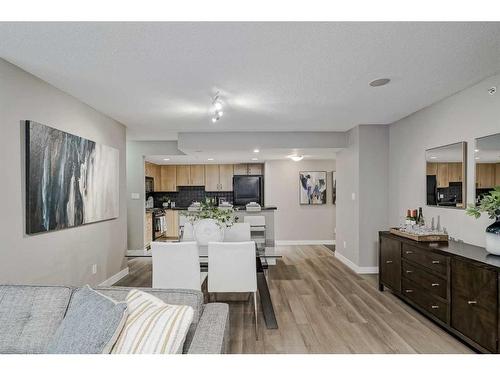 1705-1088 6 Avenue Sw, Calgary, AB - Indoor Photo Showing Kitchen