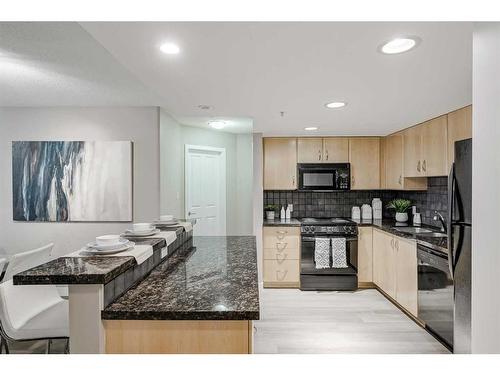 1705-1088 6 Avenue Sw, Calgary, AB - Indoor Photo Showing Kitchen