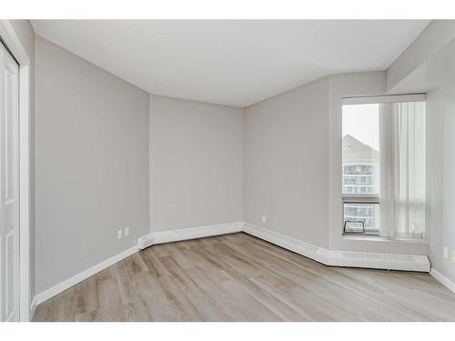 1705-1088 6 Avenue Sw, Calgary, AB - Indoor Photo Showing Other Room