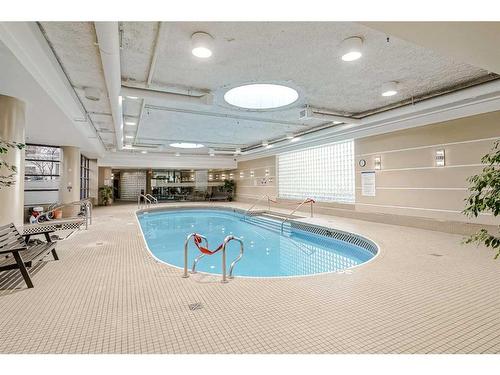 1705-1088 6 Avenue Sw, Calgary, AB - Indoor Photo Showing Other Room With In Ground Pool