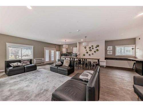 3317-181 Skyview Ranch Manor Ne, Calgary, AB - Indoor Photo Showing Living Room