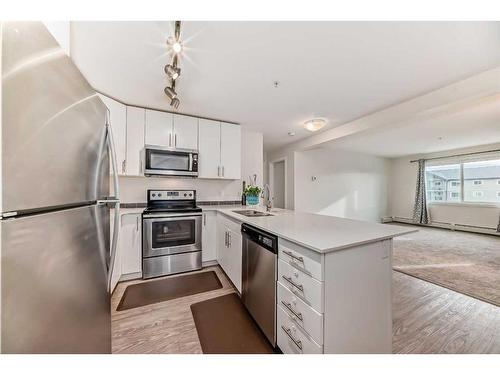 3317-181 Skyview Ranch Manor Ne, Calgary, AB - Indoor Photo Showing Kitchen With Stainless Steel Kitchen With Upgraded Kitchen