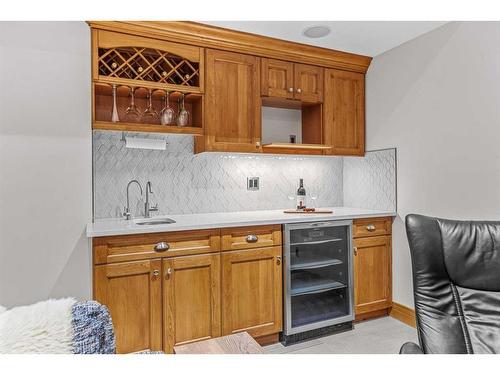 828 Silvertip Heights, Canmore, AB - Indoor Photo Showing Kitchen