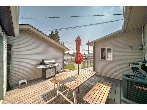 723 Raynard Crescent Se, Calgary, AB - Outdoor With Deck Patio Veranda With Exterior