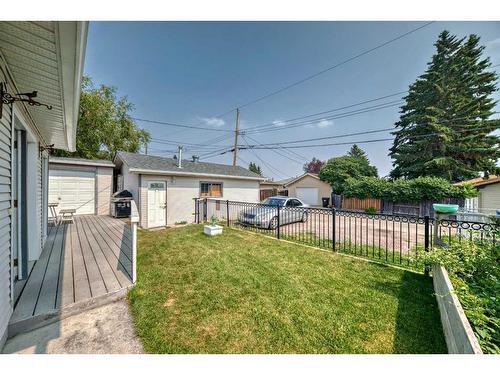 723 Raynard Crescent Se, Calgary, AB - Outdoor