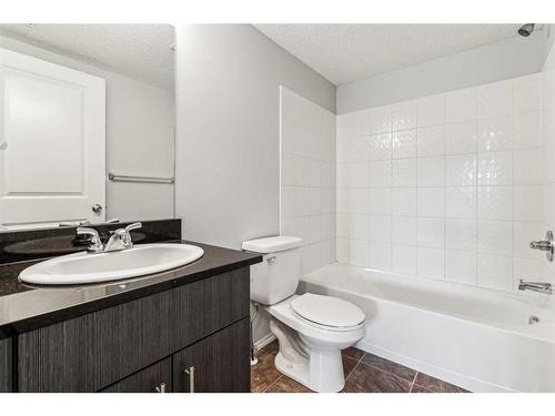 204-5 Saddlestone Way Ne, Calgary, AB - Indoor Photo Showing Bathroom