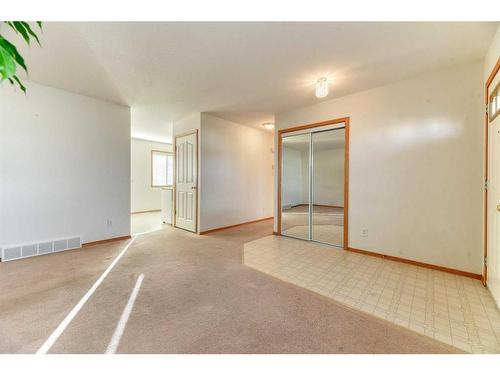 1611 Strathcona Gate, Strathmore, AB - Indoor Photo Showing Other Room