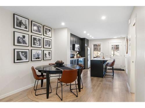 214-338 Seton Circle Se, Calgary, AB - Indoor Photo Showing Dining Room