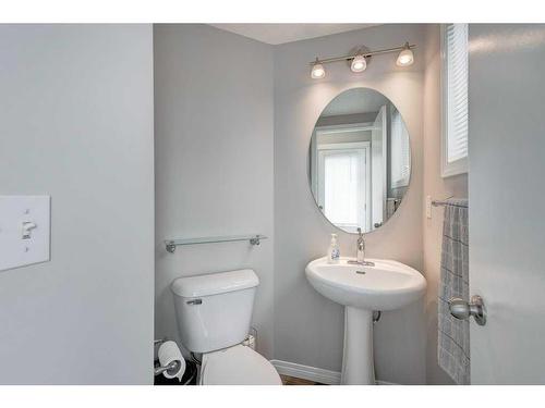 51 Prestwick Bay Se, Calgary, AB - Indoor Photo Showing Bathroom