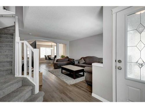 51 Prestwick Bay Se, Calgary, AB - Indoor Photo Showing Other Room