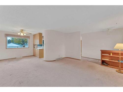 45 Westover Drive Sw, Calgary, AB - Indoor Photo Showing Other Room