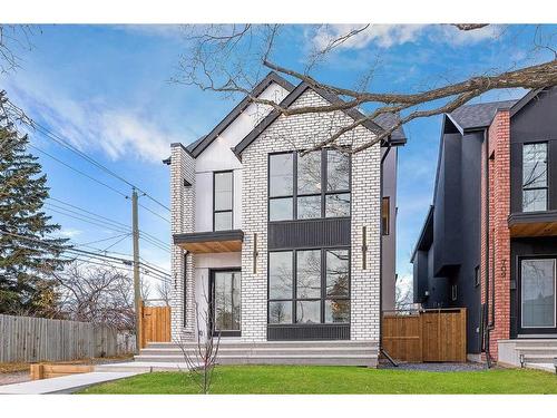 711 36 Street Sw, Calgary, AB - Outdoor