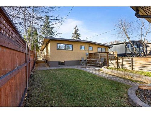 3712 15 Street Sw, Calgary, AB - Outdoor