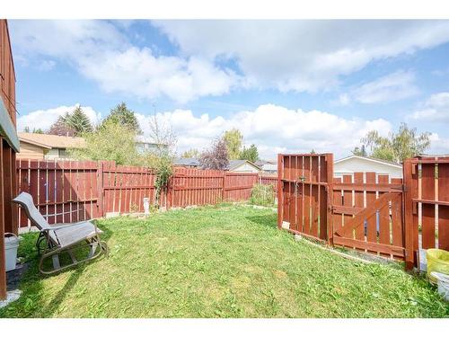 14 Bermuda Way Nw, Calgary, AB - Outdoor