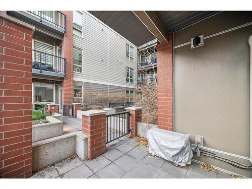 114-305 18 Avenue Sw, Calgary, AB - Outdoor With Exterior