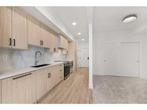 301-370 Dieppe Drive, Calgary, AB - Indoor Photo Showing Kitchen