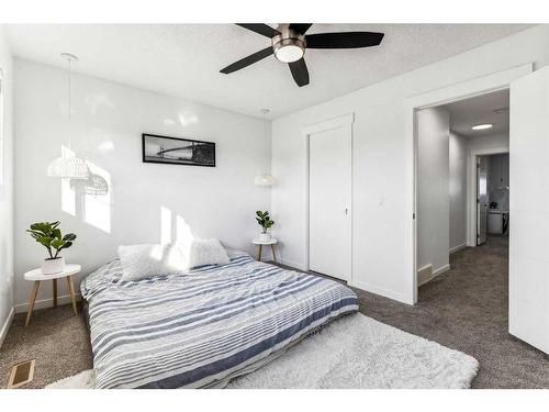 47-248 Kinniburgh Boulevard, Chestermere, AB - Indoor Photo Showing Bedroom