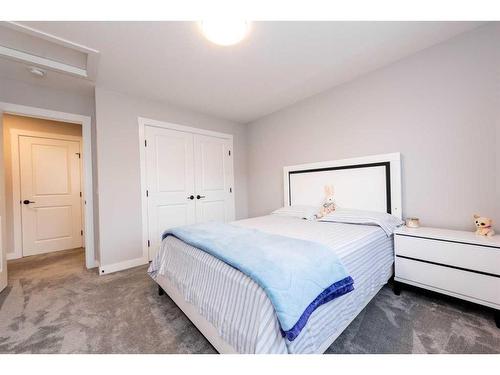 61 Calhoun Crescent Ne, Calgary, AB - Indoor Photo Showing Bedroom