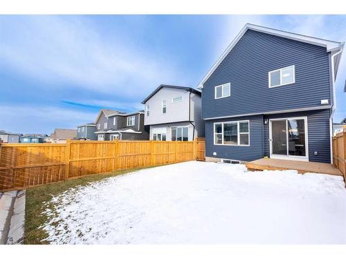 61 Calhoun Crescent Ne, Calgary, AB - Outdoor