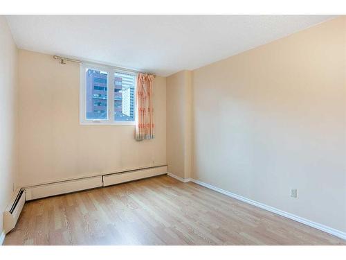 607-738 3 Avenue Sw, Calgary, AB - Indoor Photo Showing Other Room