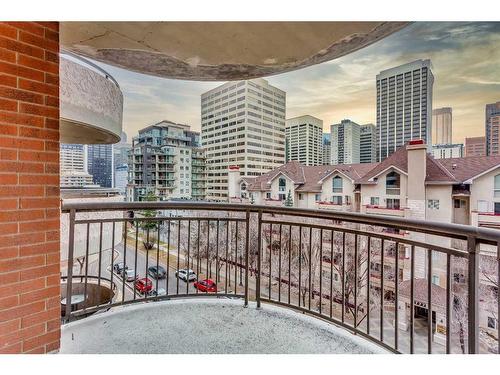 607-738 3 Avenue Sw, Calgary, AB - Outdoor With Balcony