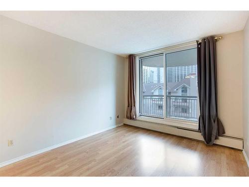 607-738 3 Avenue Sw, Calgary, AB - Indoor Photo Showing Other Room