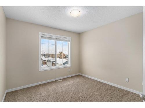 299 Mahogany Boulevard Se, Calgary, AB - Indoor Photo Showing Other Room