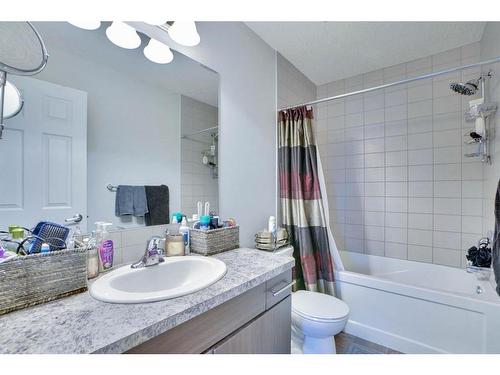 10536 Cityscape Drive Ne, Calgary, AB - Indoor Photo Showing Bathroom