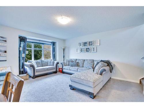 10536 Cityscape Drive Ne, Calgary, AB - Indoor Photo Showing Living Room