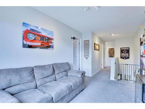 10536 Cityscape Drive Ne, Calgary, AB - Indoor Photo Showing Living Room