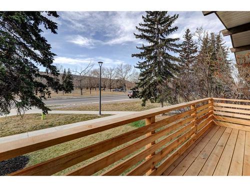 5202 Bowness Road Nw, Calgary, AB - Outdoor