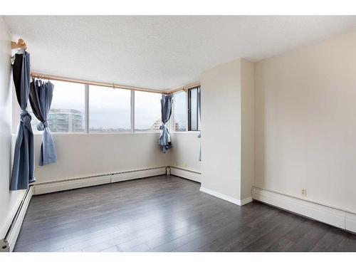 1114-738 3 Avenue Sw, Calgary, AB - Indoor Photo Showing Other Room