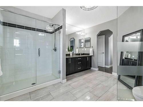 133 Drake Landing Heath, Okotoks, AB - Indoor Photo Showing Bathroom