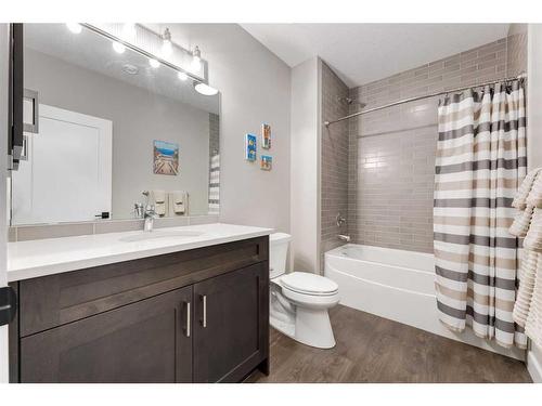 84 Clear Creek Place, Rural Rocky View County, AB - Indoor Photo Showing Bathroom