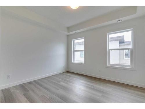 38-2117 81 Street Sw, Calgary, AB - Indoor Photo Showing Other Room