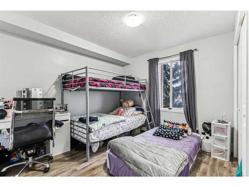 311-1000 Somervale Court Sw, Calgary, AB - Indoor Photo Showing Bedroom