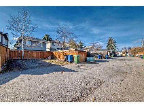 908 Riverbend Drive Se, Calgary, AB - Outdoor