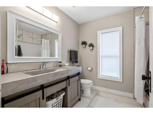 664 Royalite Way Se, Diamond Valley, AB - Indoor Photo Showing Bathroom